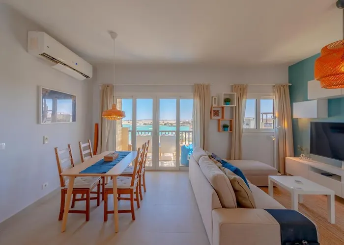 Apartman Sunny 2 Bedroom + Private Roof Terrace Lagoon View Gurdaka